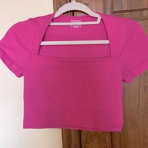 Cute cropped workout out shirt